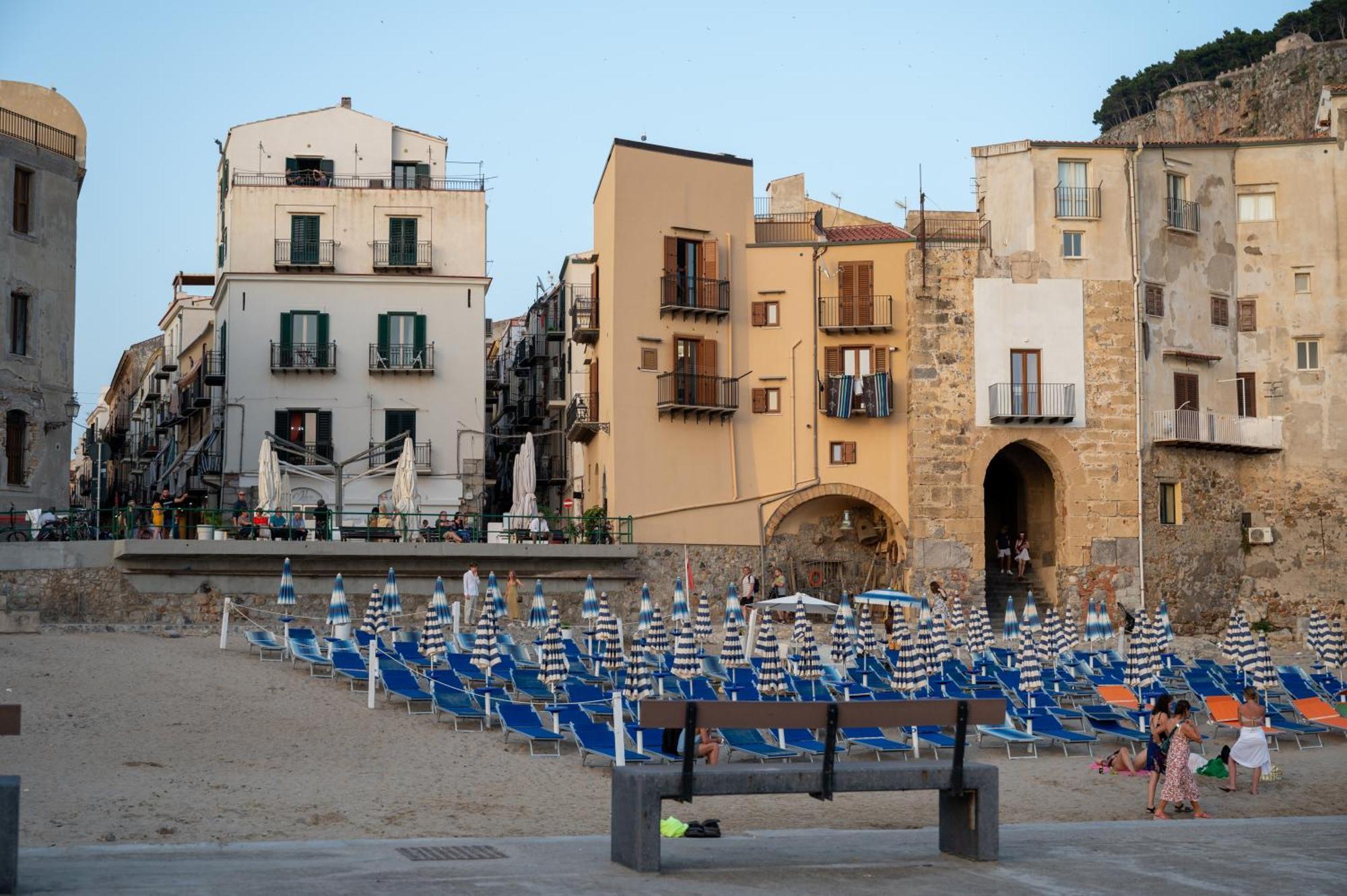Casa Vacanze Tramonto Alla Marina Cefalù Eksteriør billede