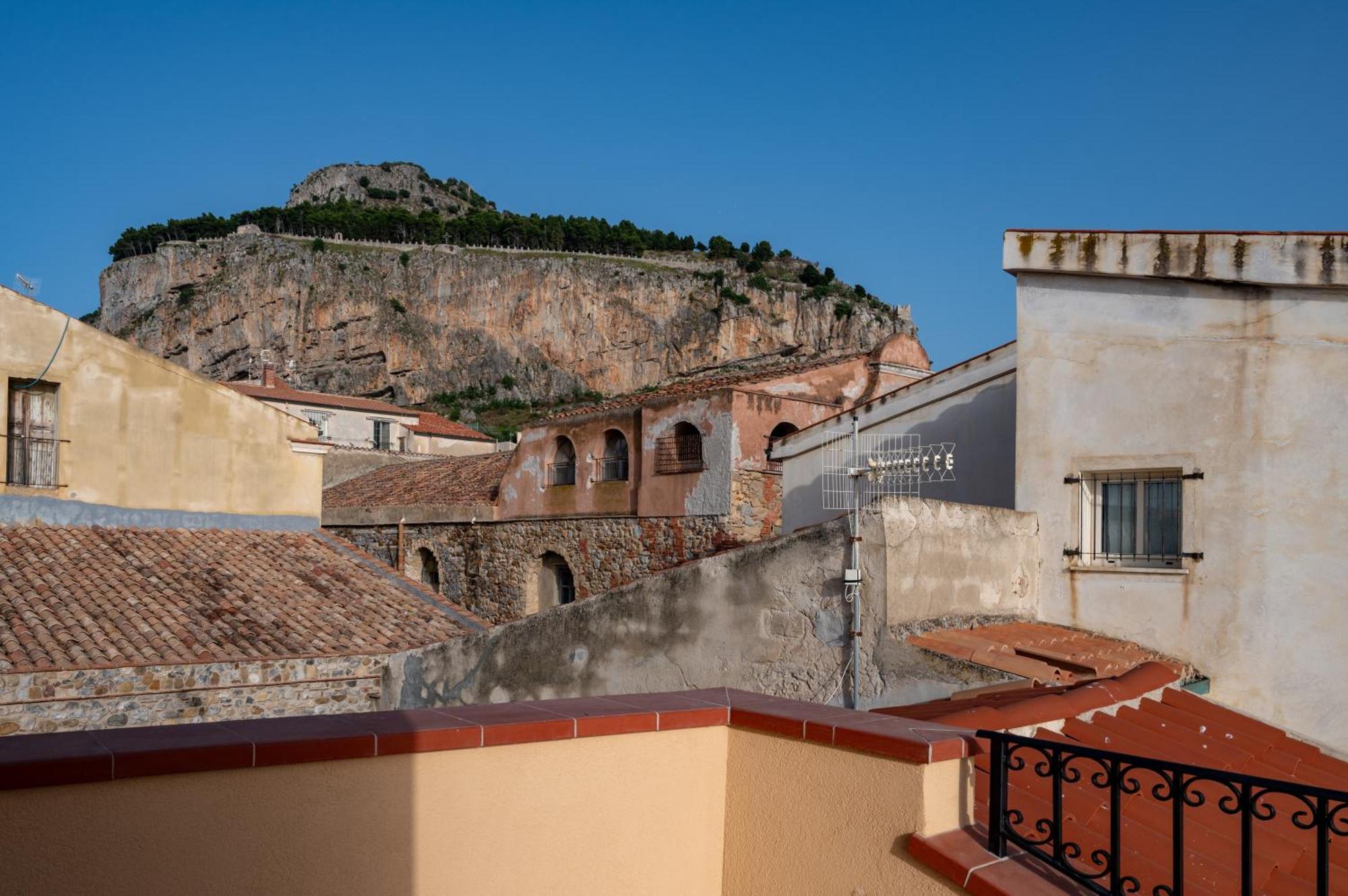 Casa Vacanze Tramonto Alla Marina Cefalù Eksteriør billede