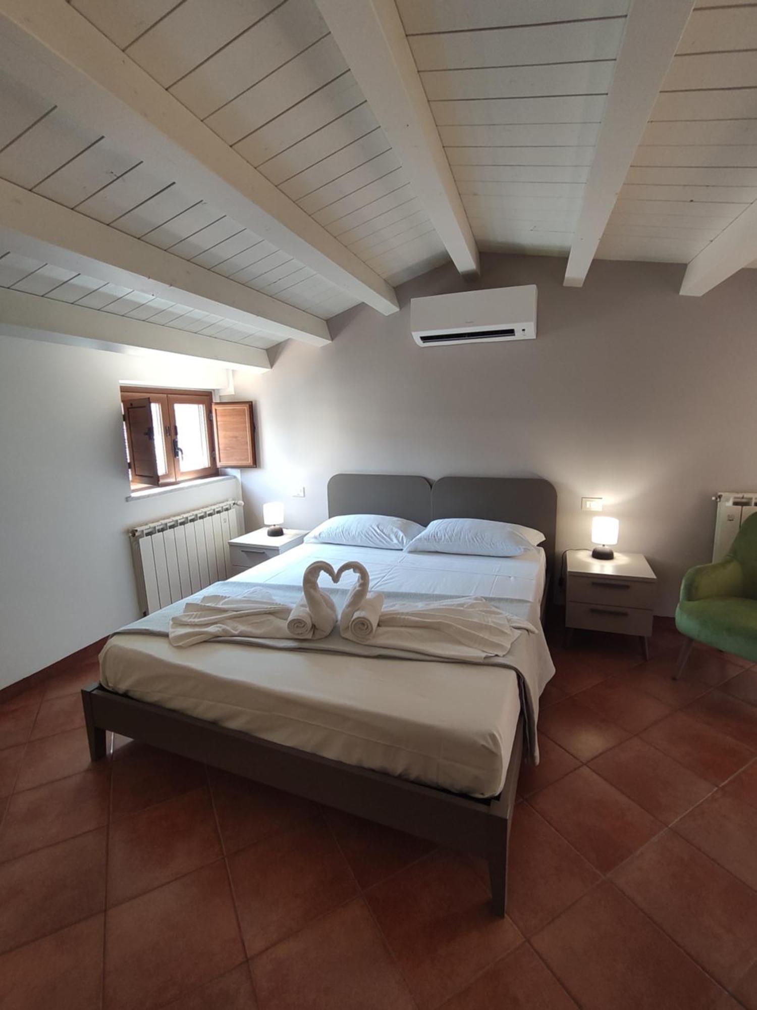 Casa Vacanze Tramonto Alla Marina Cefalù Eksteriør billede