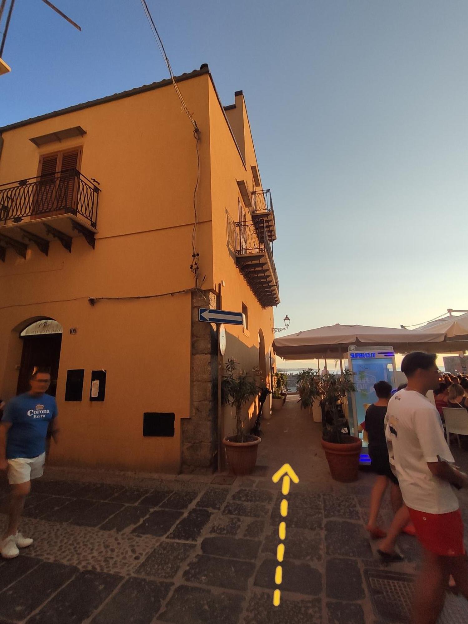 Casa Vacanze Tramonto Alla Marina Cefalù Eksteriør billede
